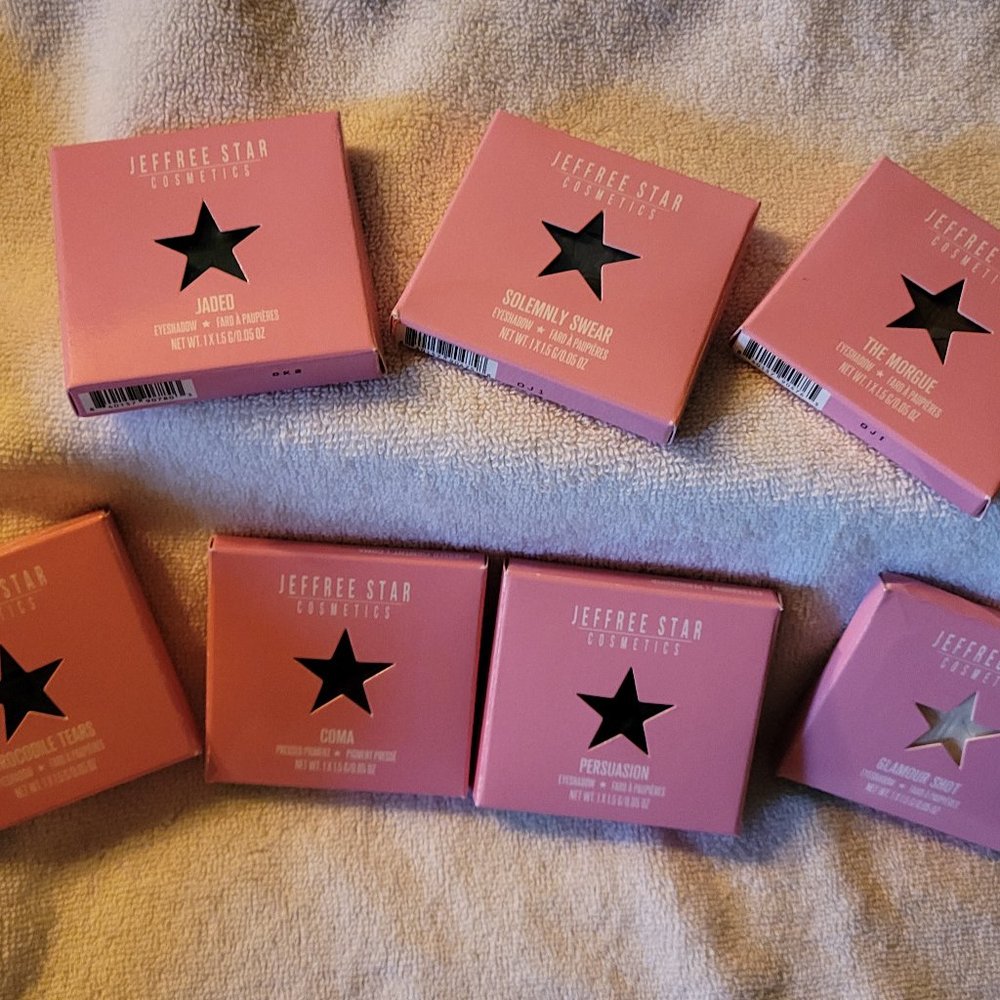 Jeffree Star Artistry Single 7 Shade Bundle